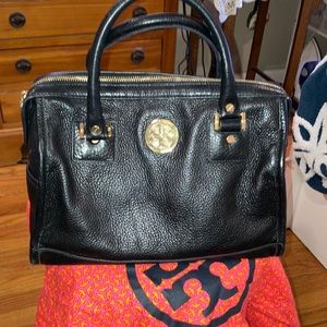Black Tory Burch pebble black leather handbag - gold hardware with Dust Bag